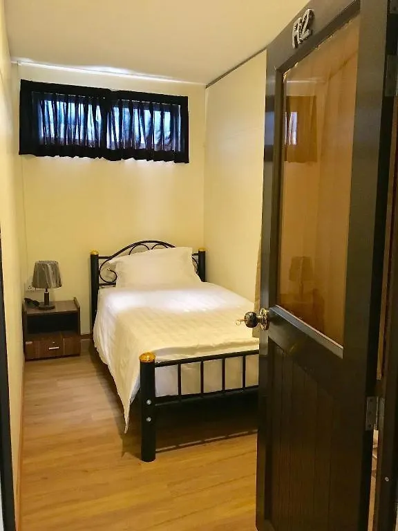 Elegant Hostel Yangon